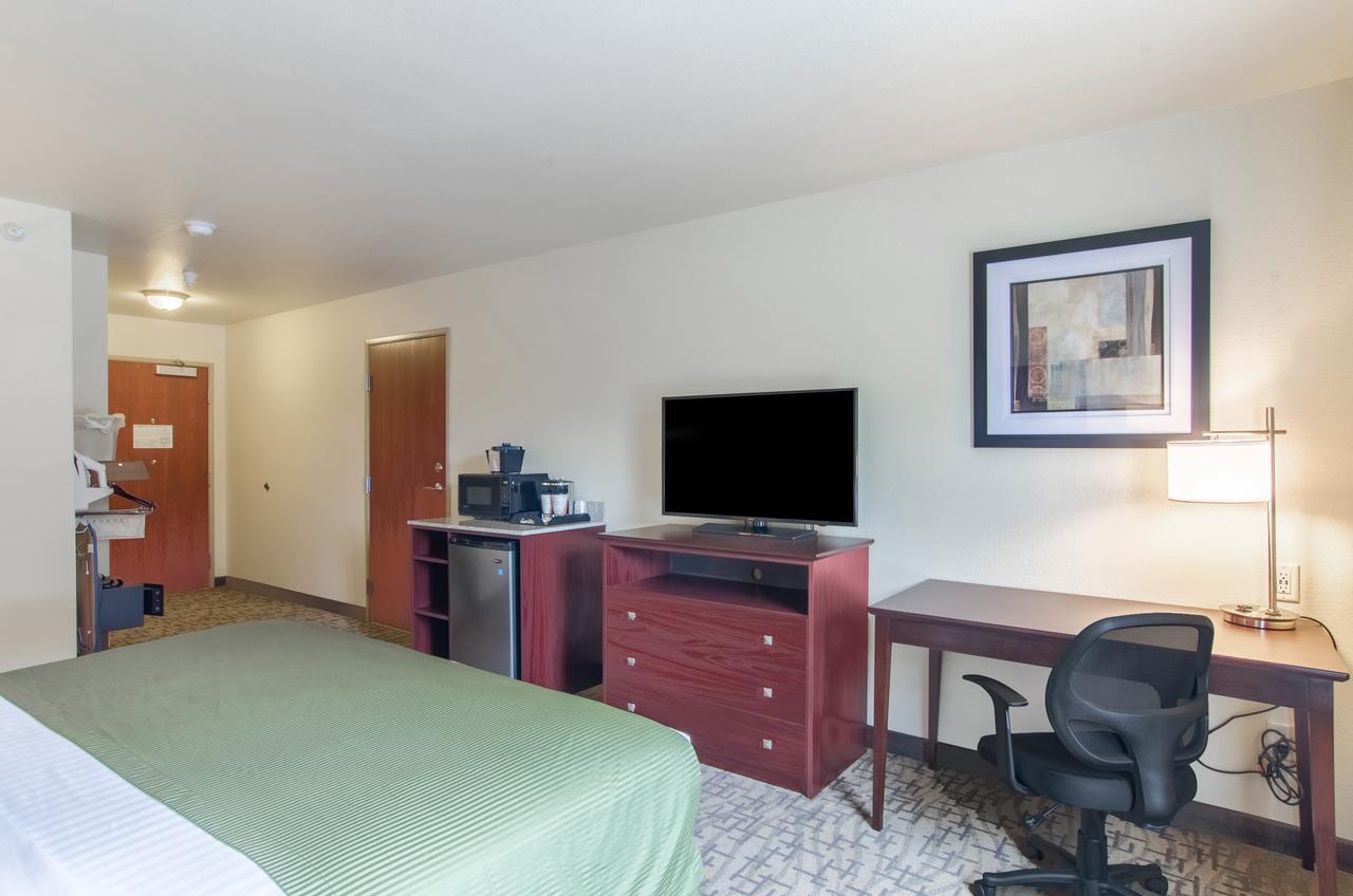 Cobblestone Inn & Suites - Guernsey Exteriér fotografie